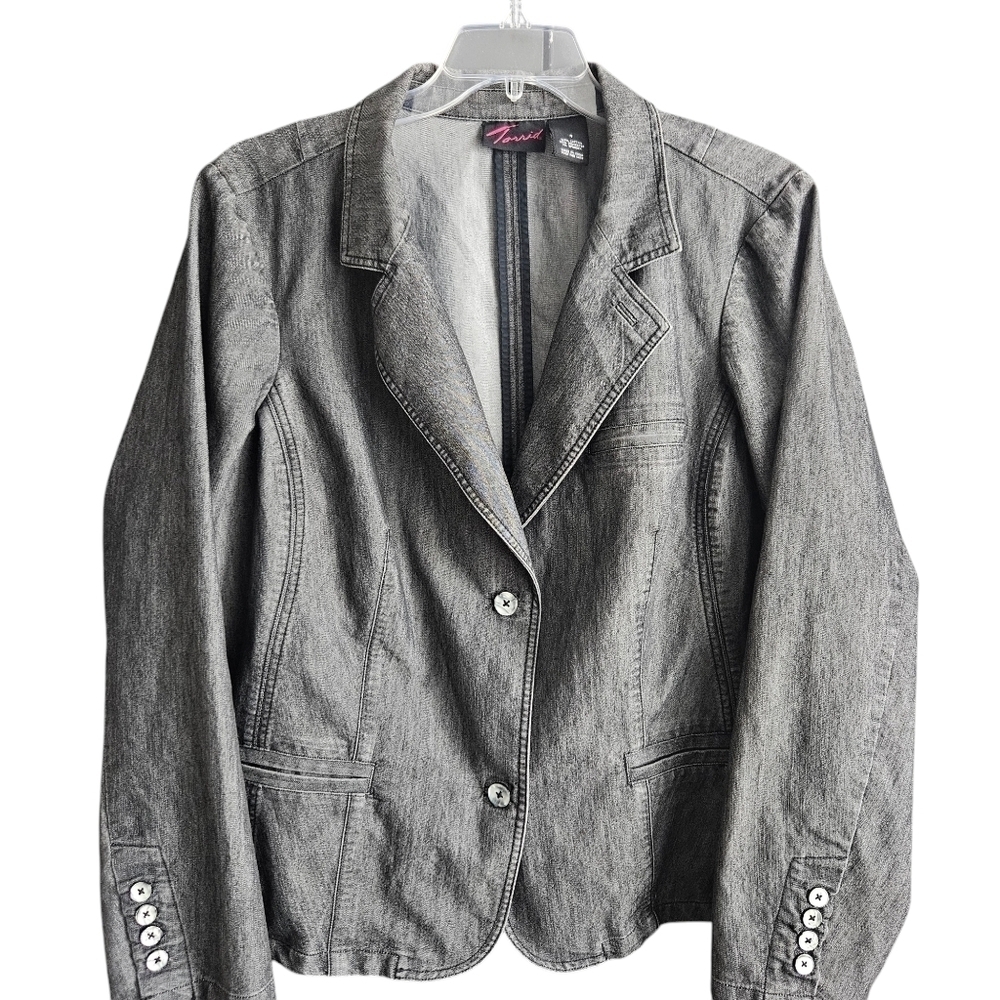 Torrid Size 4 Black Denim Blazer Jacket 2 Button‎ Long Sleeve Women's